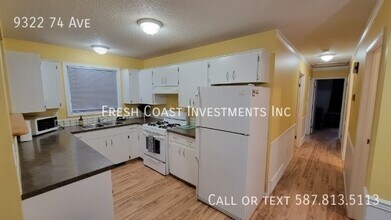9322-9374 74 Ave in Grande Prairie, AB - Building Photo - Building Photo