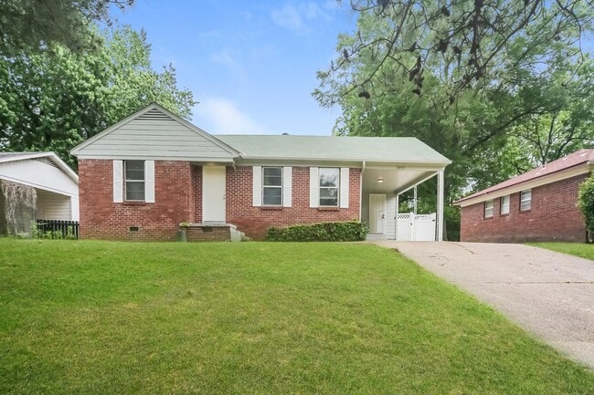 3045 Beauchamp Dr