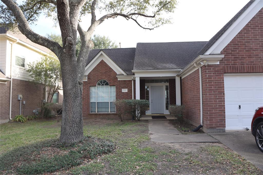 20811 Grenoble Ln in Katy, TX - Building Photo