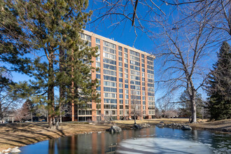 The Waterford in Englewood, CO - Building Photo - Building Photo