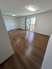 19609 Gunners Branch Rd, Unit M in Germantown, MD - Foto de edificio - Building Photo