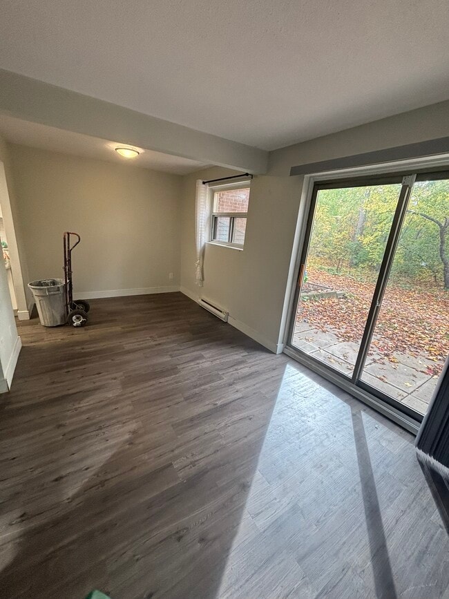 499 Albert St in Waterloo, ON - Building Photo - Building Photo