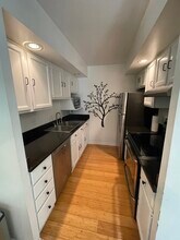 205 E Jolly Rd, Unit A9 in Lansing, MI - Building Photo - Building Photo