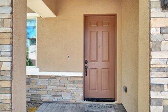 7651 Dewy Falls Ave in Las Vegas, NV - Building Photo - Building Photo