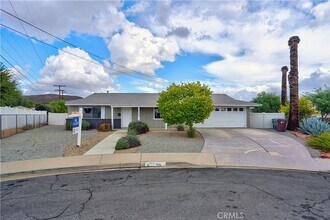 26960 McCall Ct in Menifee, CA - Building Photo - Building Photo