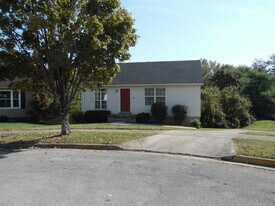 1108 Ledgebrook Ct in Lexington, KY - Building Photo