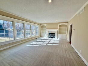 9309 W 144th Terrace in Overland Park, KS - Building Photo - Building Photo