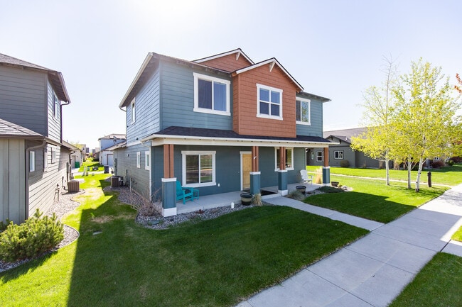 136 Bull Frog Dr in Bozeman, MT - Building Photo - Building Photo