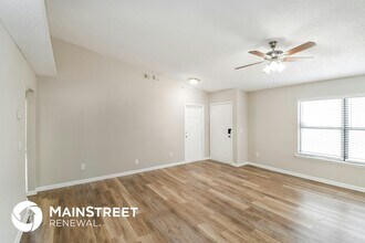 7625 Ginder Ct in Jacksonville, FL - Foto de edificio - Building Photo