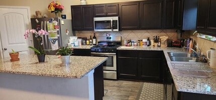 132 Cibolo Creek Dr in Kyle, TX - Building Photo - Building Photo