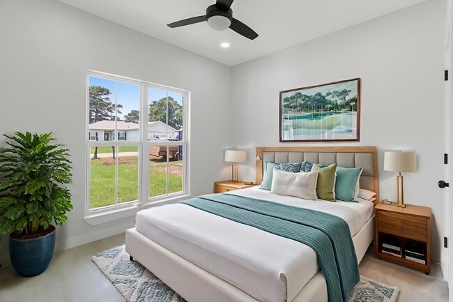 property at 611 Bridgeview Dr