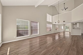 7622 Poitiers Dr in Houston, TX - Building Photo - Building Photo