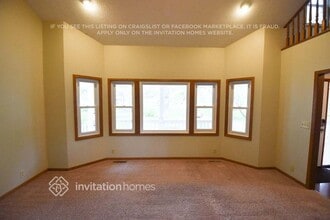 2709 Stillwater St in White Bear Lake, MN - Foto de edificio - Building Photo