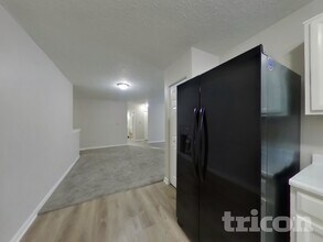 1334 Grand Canyon Cir in Franklin, IN - Foto de edificio - Building Photo