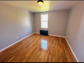 366 4th Ave in Troy, NY - Building Photo - Building Photo