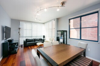 88 Townsend St in San Francisco, CA - Building Photo - Building Photo