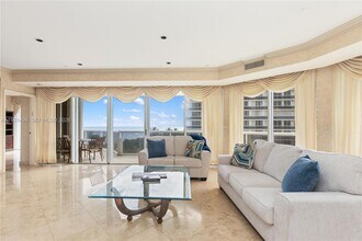 9601 Collins Ave in Bal Harbour, FL - Building Photo - Building Photo