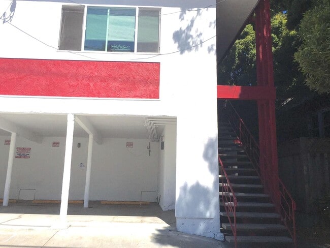 2009 McGee Ave, Unit 2 in Berkeley, CA - Building Photo - Building Photo