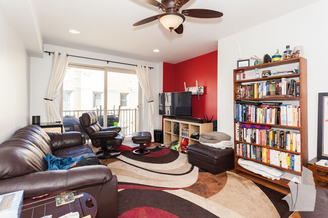 4837 N Ashland Ave in Chicago, IL - Building Photo - Building Photo