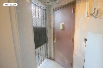 864 West End Ave in New York, NY - Foto de edificio - Building Photo