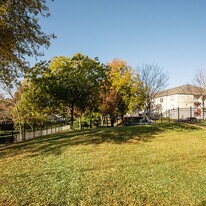 Spencer Crossing in Greensboro, NC - Building Photo