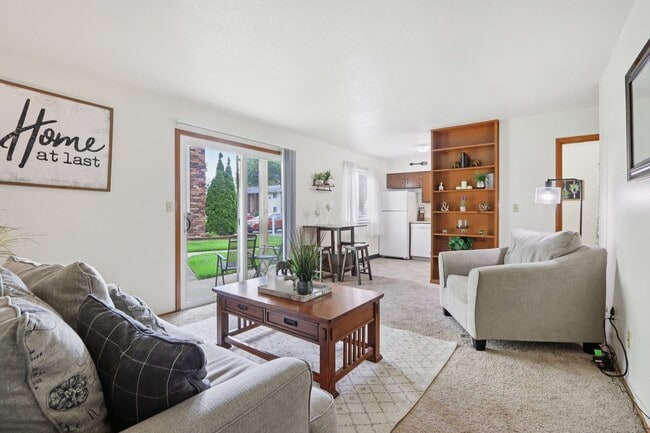 Fountain Park Apartments | Specials Availa...