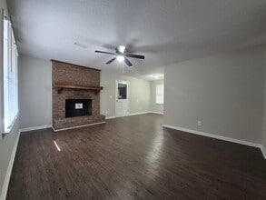 2409 Amy Cir in Greenville, NC - Building Photo - Building Photo