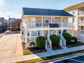 142 E Youngs Ave in Wildwood, NJ - Building Photo - Building Photo