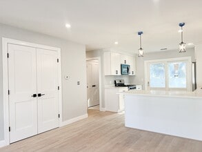 71 Bolivar St in Canton, MA - Building Photo - Building Photo