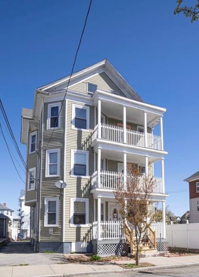 64 Health Ave in Providence, RI - Building Photo - Building Photo