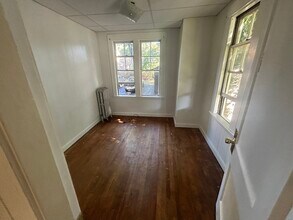 929 Pleasant St in Worcester, MA - Building Photo - Building Photo
