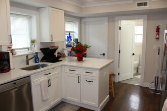 15 Pomeroy St, Unit 15 in Boston, MA - Foto de edificio - Building Photo