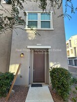 2329 E Hidalgo Ave in Phoenix, AZ - Building Photo