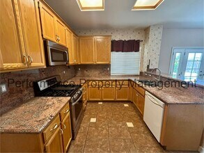 9815 Metherly Hill Rd in Bakersfield, CA - Building Photo - Building Photo