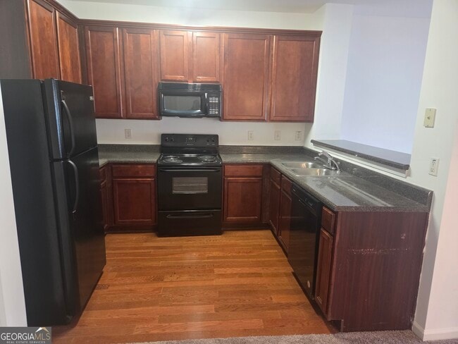 4303 High Park Ln in East Point, GA - Building Photo - Building Photo