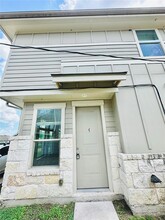 2216 Creekside Ln in Georgetown, TX - Building Photo - Building Photo