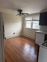 28 Lenox Ave in Westbury, NY - Building Photo - Building Photo