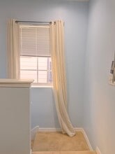 16131 Loneoak View Dr, Unit One-bedroom apartment in Lithia, FL - Building Photo - Building Photo