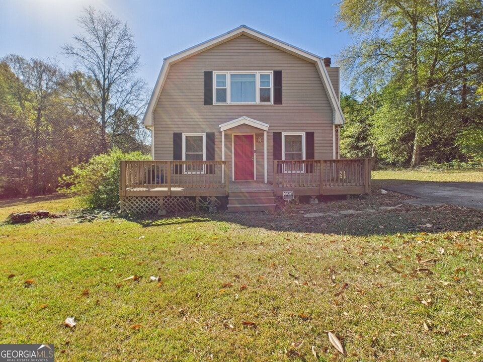 1030 Elder Heights Dr in Bishop, GA - Building Photo
