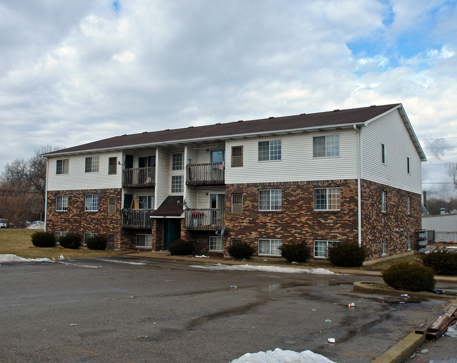 398 W Market St in Xenia, OH - Building Photo