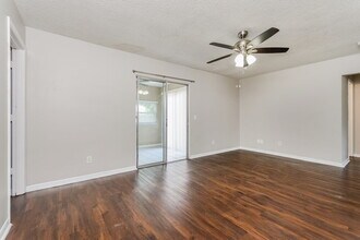 718 Del Prado Dr in Kissimmee, FL - Building Photo - Building Photo