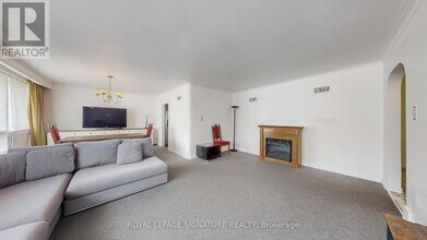 174 Caribou Rd in Toronto, ON - Building Photo - Building Photo