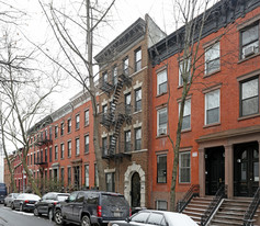 374 State St in Brooklyn, NY - Foto de edificio - Building Photo