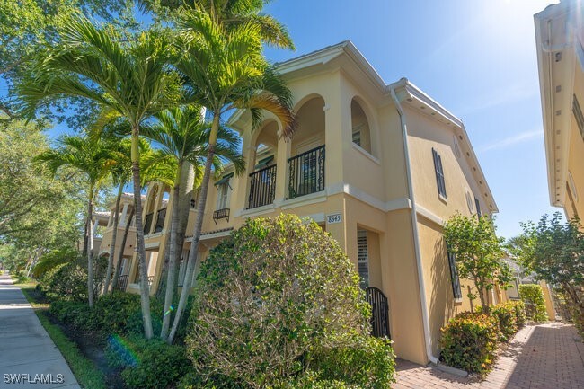 8345 Rimini Way in Naples, FL - Foto de edificio - Building Photo