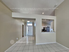 727 Bryson Loop in Lakeland, FL - Foto de edificio - Building Photo