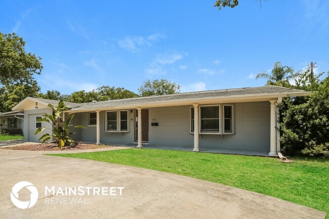4501 36th Ave N in St. Petersburg, FL - Building Photo - Building Photo