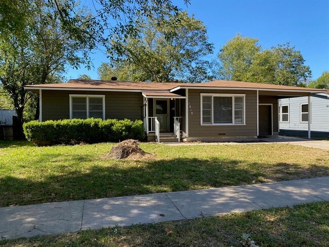 property at 1818 S 39th St