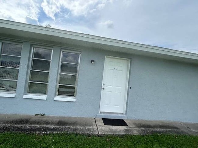 312 Hancock Bridge Pky in Cape Coral, FL - Building Photo - Building Photo