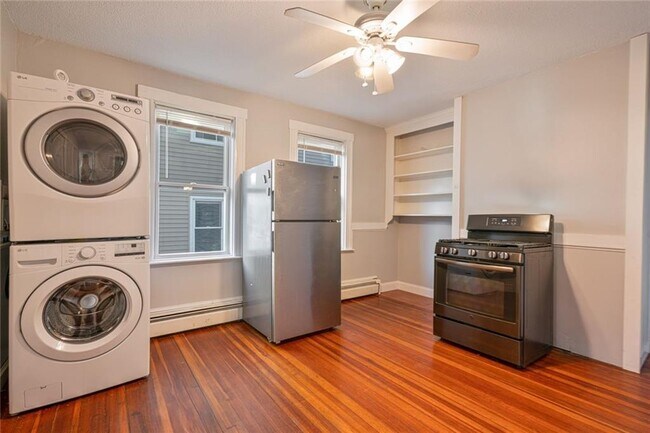 89 Rochambeau Ave-Unit -1 in Providence, RI - Building Photo - Building Photo