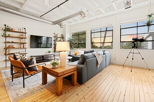 Peachtree Lofts Apartments